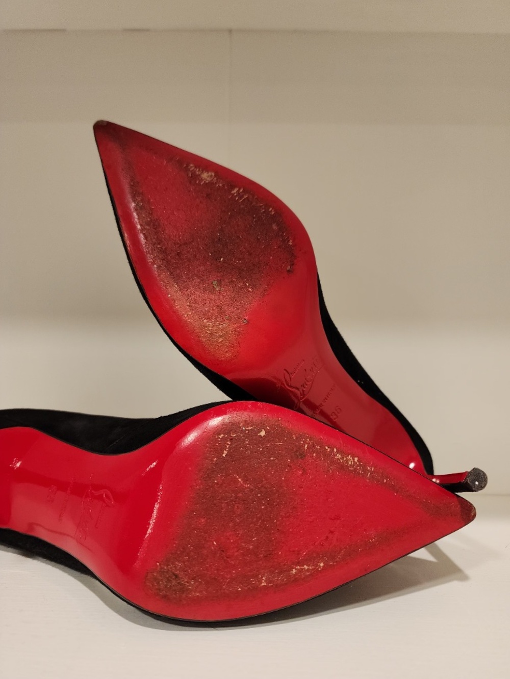 Christian Louboutin Philaer 85 in Black Suede with Ruffle Detail - Picture 6 of 7